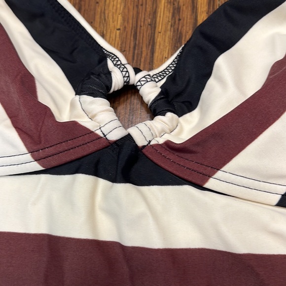 Ocean Dream Swimsuit Top Size 16 - Picture 3 of 8